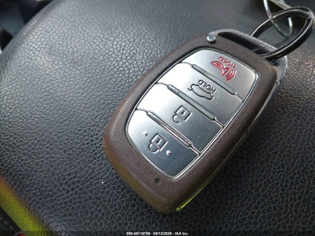 Hyundai ELANTRA Value Edition