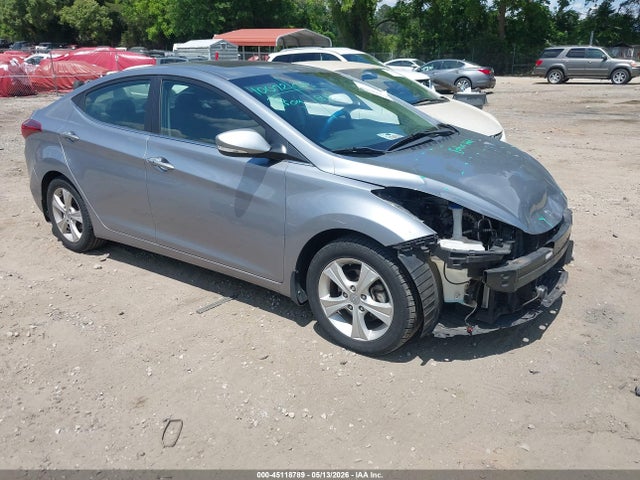 Salvage Hyundai ELANTRA Image