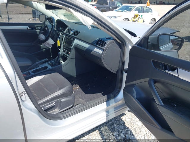 Volkswagen Passat 2.5l Se