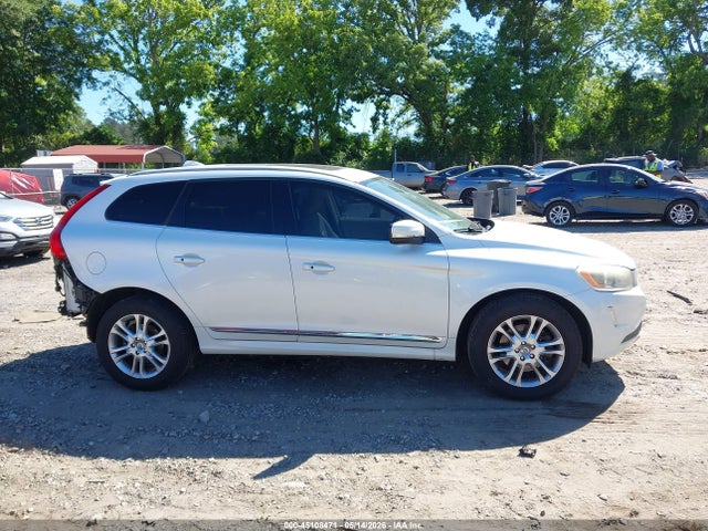 Volvo XC60 T5 Premier Plus