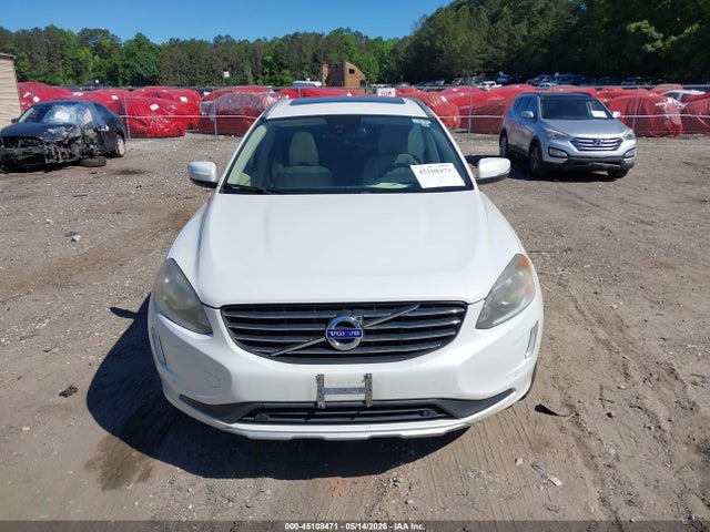 Volvo XC60 T5 Premier Plus