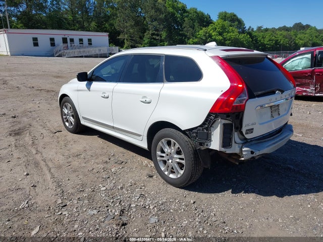 Volvo XC60 T5 Premier Plus