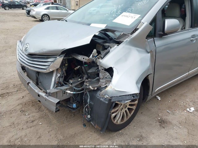 Toyota Sienna Xle V6 8 Passenger