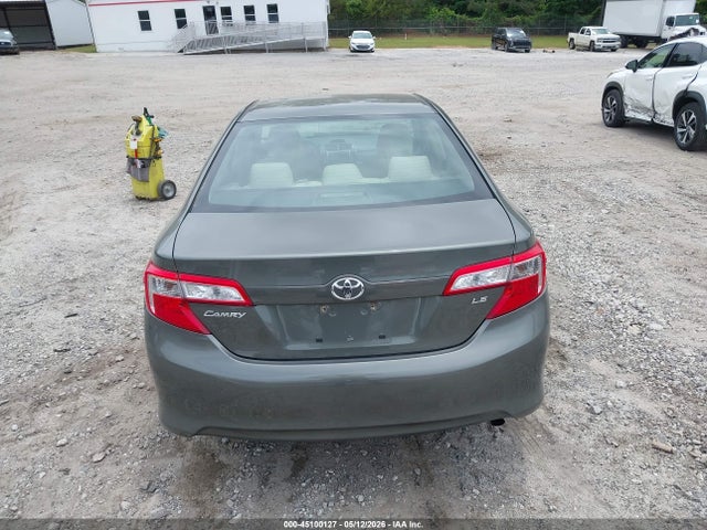 Toyota Camry Le