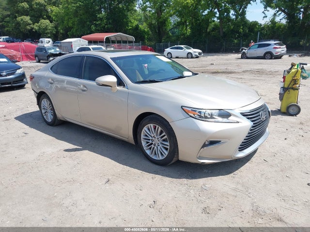 Salvage Lexus Es Image