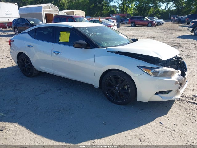 Salvage Nissan Maxima Image