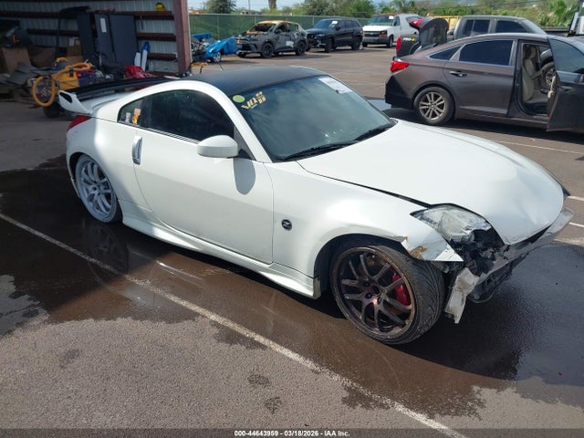 Salvage Nissan 350Z Image