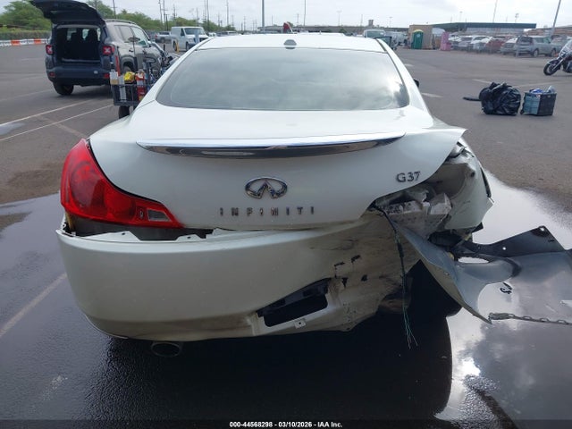 INFINITI G37 Journey