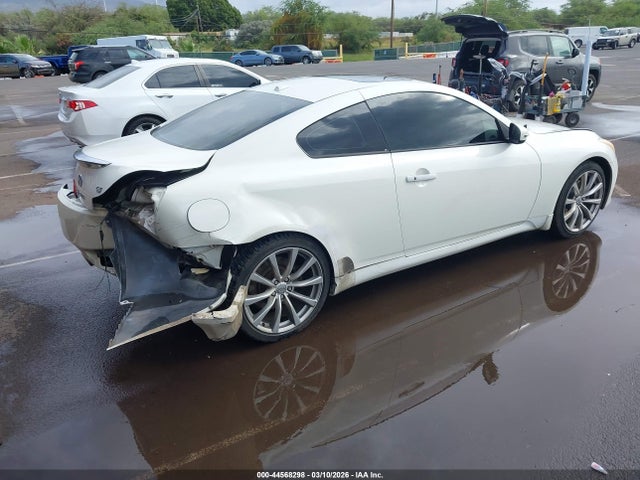 INFINITI G37 Journey