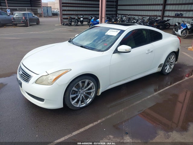 INFINITI G37 Journey