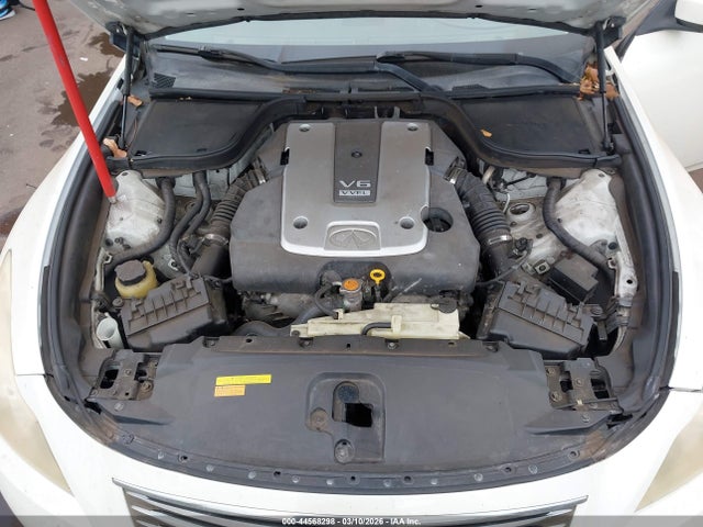 INFINITI G37 Journey