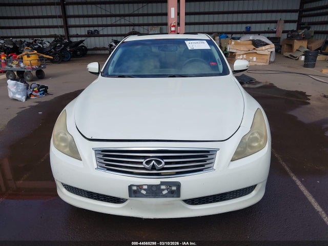 INFINITI G37 Journey