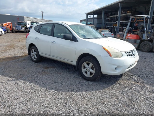 Salvage Nissan Rogue Image