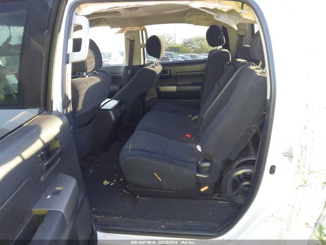 Toyota Tundra Sr5 5.7l V8