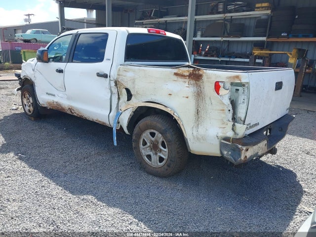 Toyota Tundra Sr5 5.7l V8