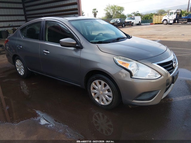 Salvage Nissan Versa Image