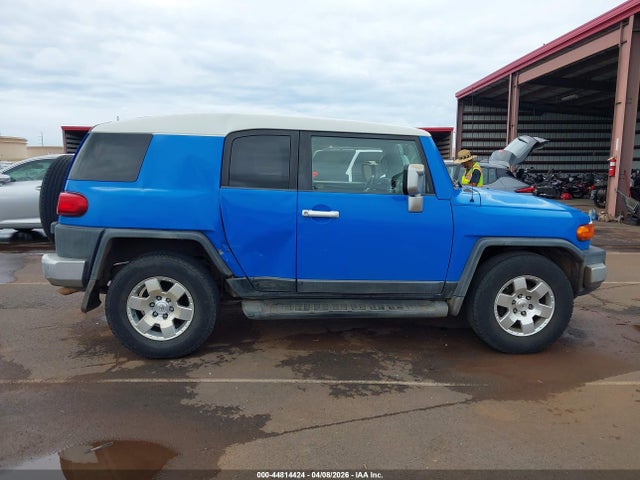 Toyota FJ Cruiser