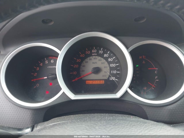 Toyota Tacoma Base V6