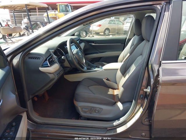Toyota Camry Le
