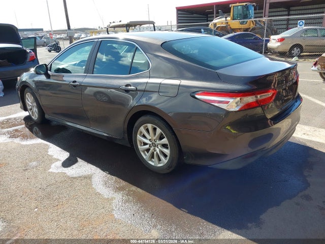 Toyota Camry Le