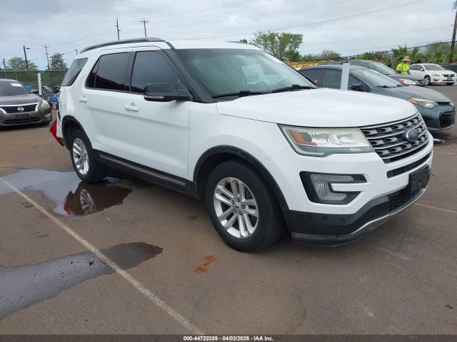 Salvage Ford Explorer Image