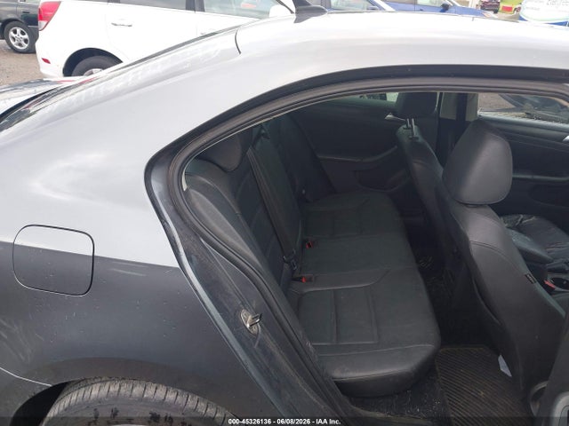 Volkswagen Jetta 2.5l Se
