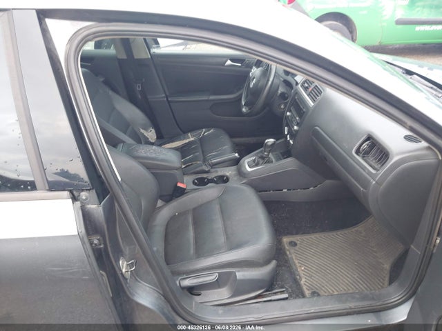 Volkswagen Jetta 2.5l Se