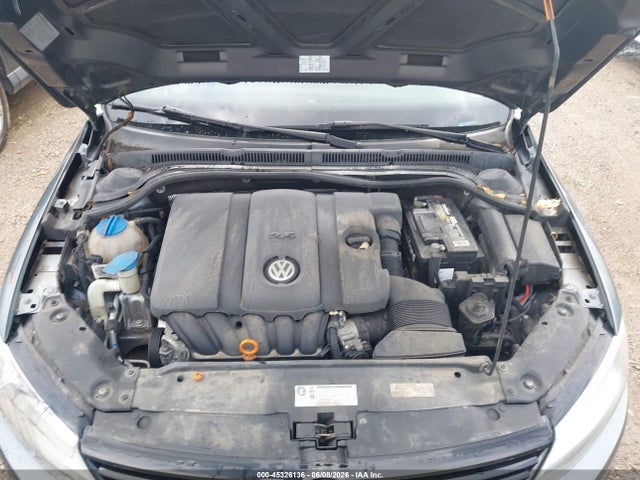Volkswagen Jetta 2.5l Se