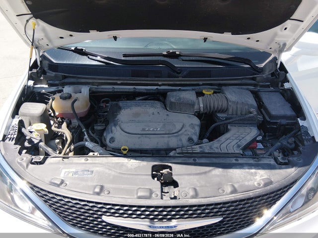 Chrysler Pacifica Touring L