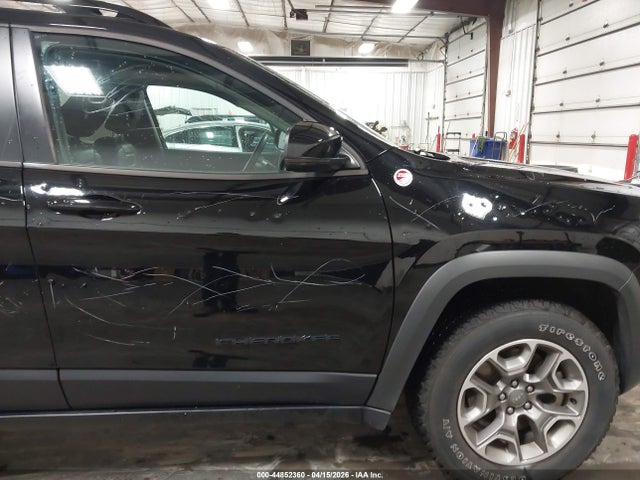 Jeep Cherokee Trailhawk 4x4