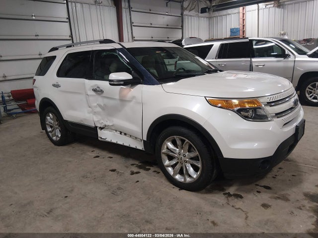 Salvage Ford Explorer Image