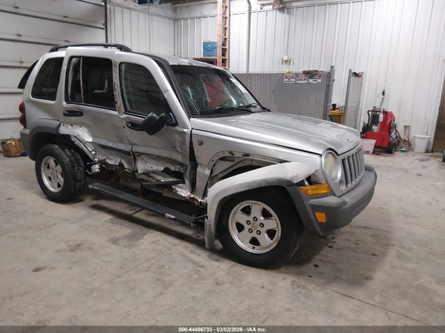 Salvage Jeep Liberty Image