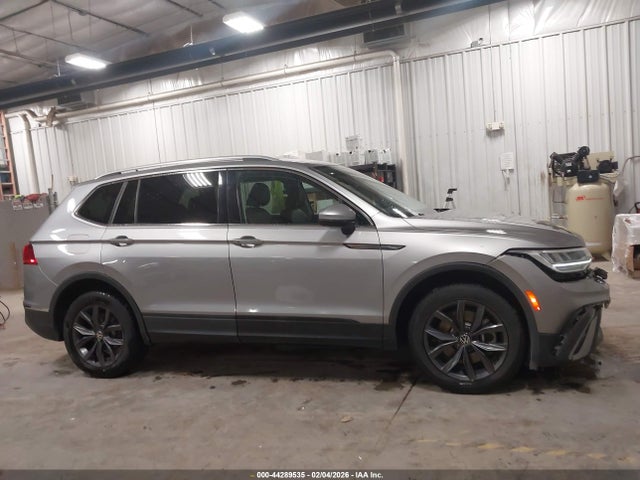 Volkswagen Tiguan 2.0t Se