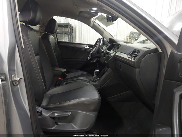 Volkswagen Tiguan 2.0t Se