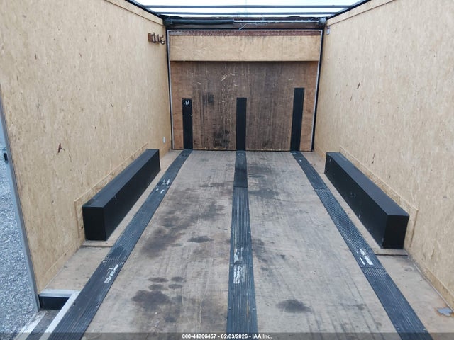 Covered Wagon Enclosed Cargo Trail