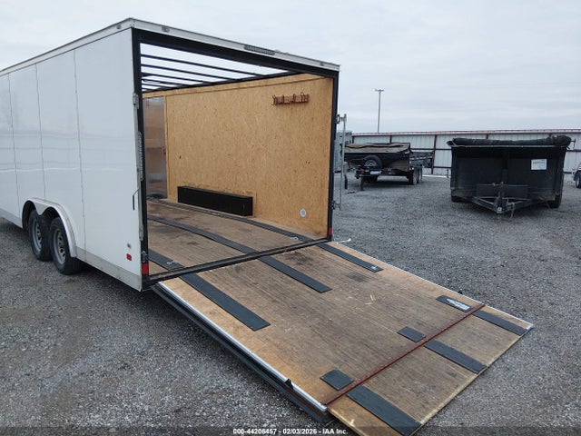 Covered Wagon Enclosed Cargo Trail