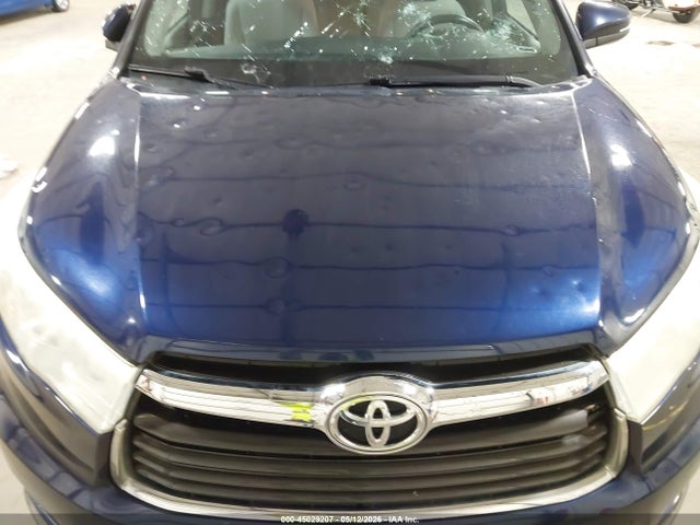 Toyota Highlander Le V6