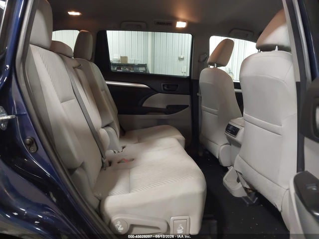 Toyota Highlander Le V6