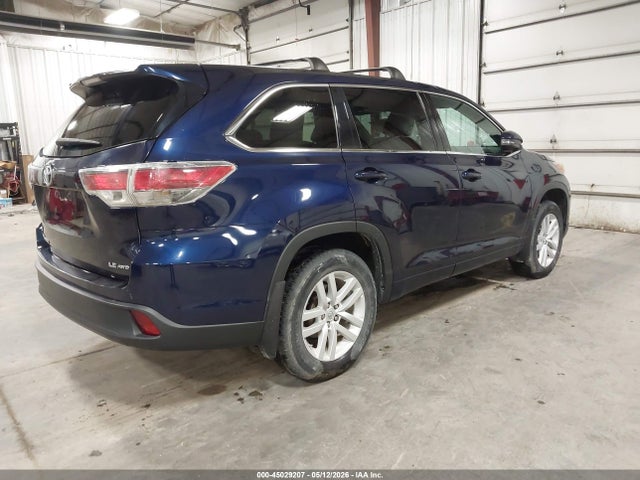Toyota Highlander Le V6