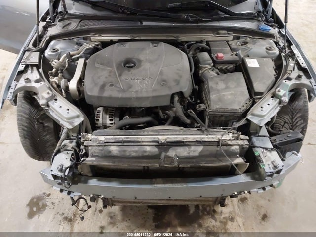 Volvo S90 T6 Momentum