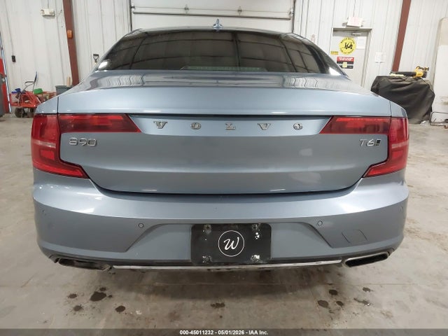 Volvo S90 T6 Momentum