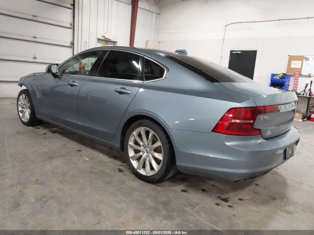 Volvo S90 T6 Momentum