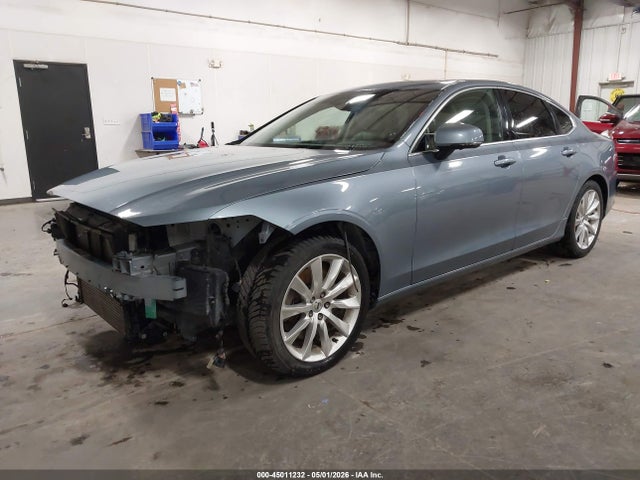 Volvo S90 T6 Momentum