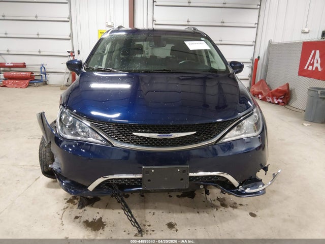 Chrysler Pacifica Touring L Plus