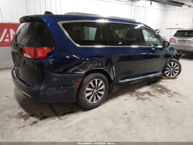 Chrysler Pacifica Touring L Plus