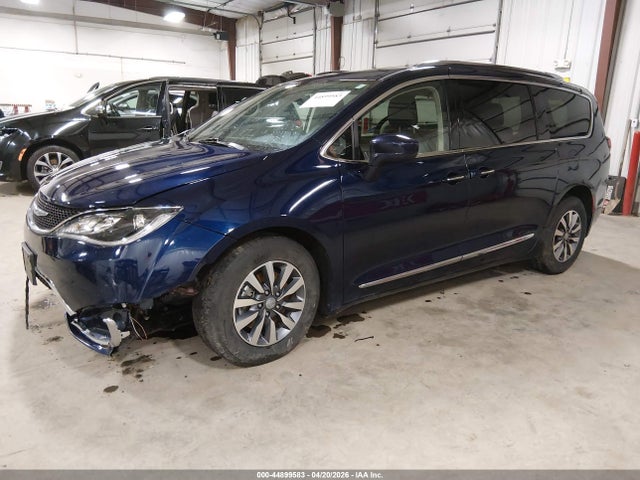 Chrysler Pacifica Touring L Plus