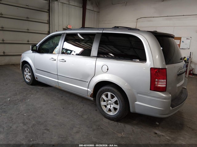 Chrysler Town & Country Touring