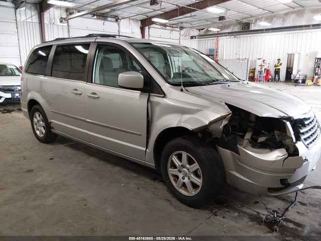 Salvage Chrysler Town & Country Image