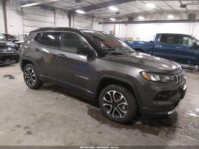 Salvage Jeep Compass Image