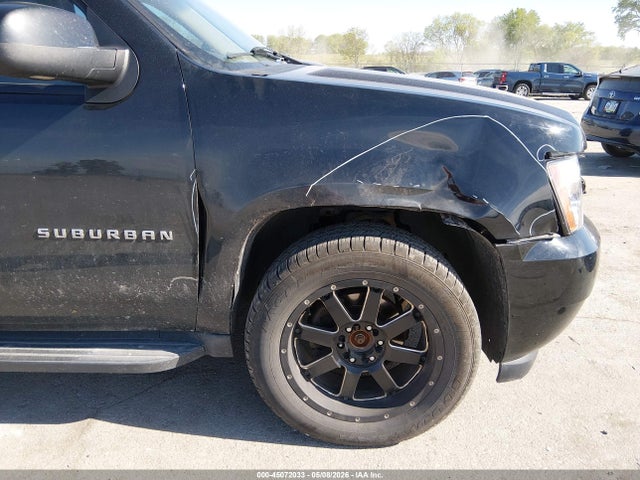Chevrolet Suburban 1500 Lt
